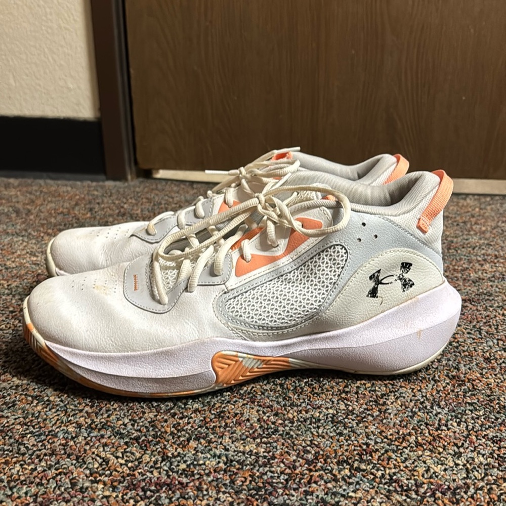 Under Armour Used Men’s Basketball Shoes Size 12